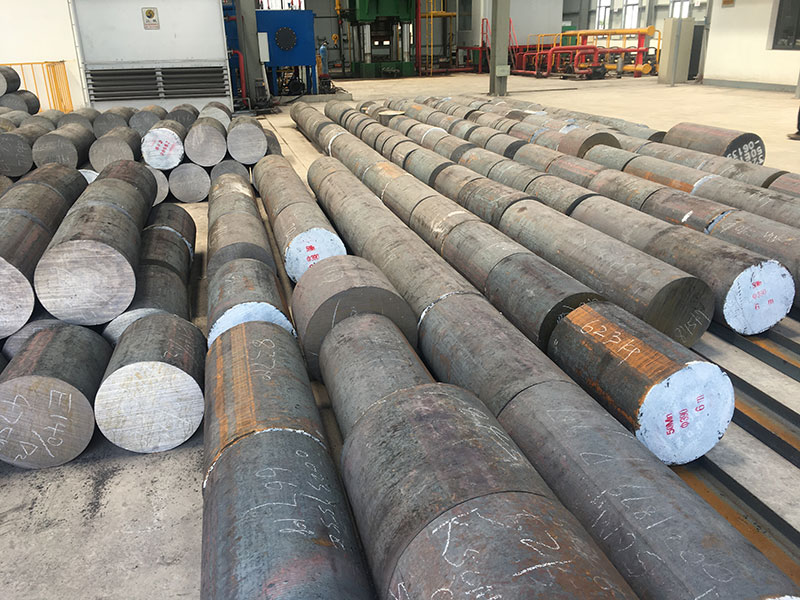 FORGED ROUND BAR