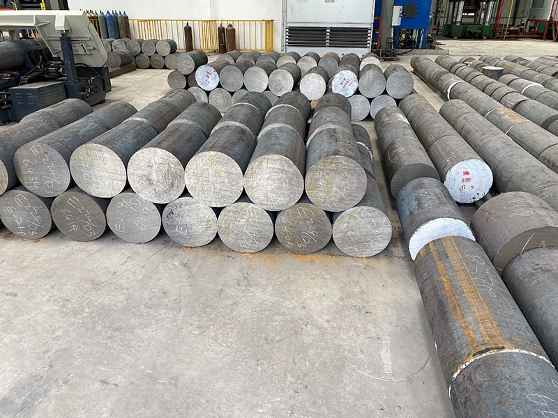 FORGED ROUND BAR